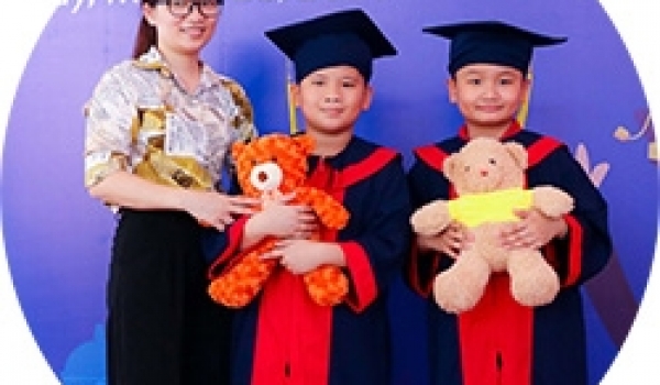  Ms Hong Hanh